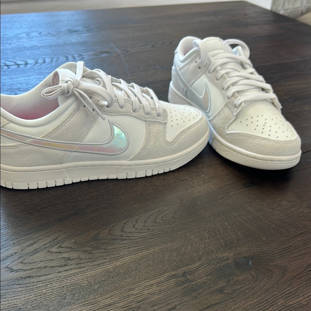NWTNike White Sneakers with Iridescent Swoosh